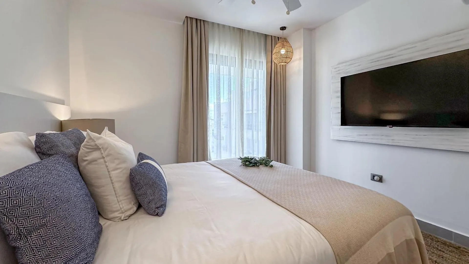 Fantastic New Penthouse W Rooftop Picuzzi Punta Cana Appartement