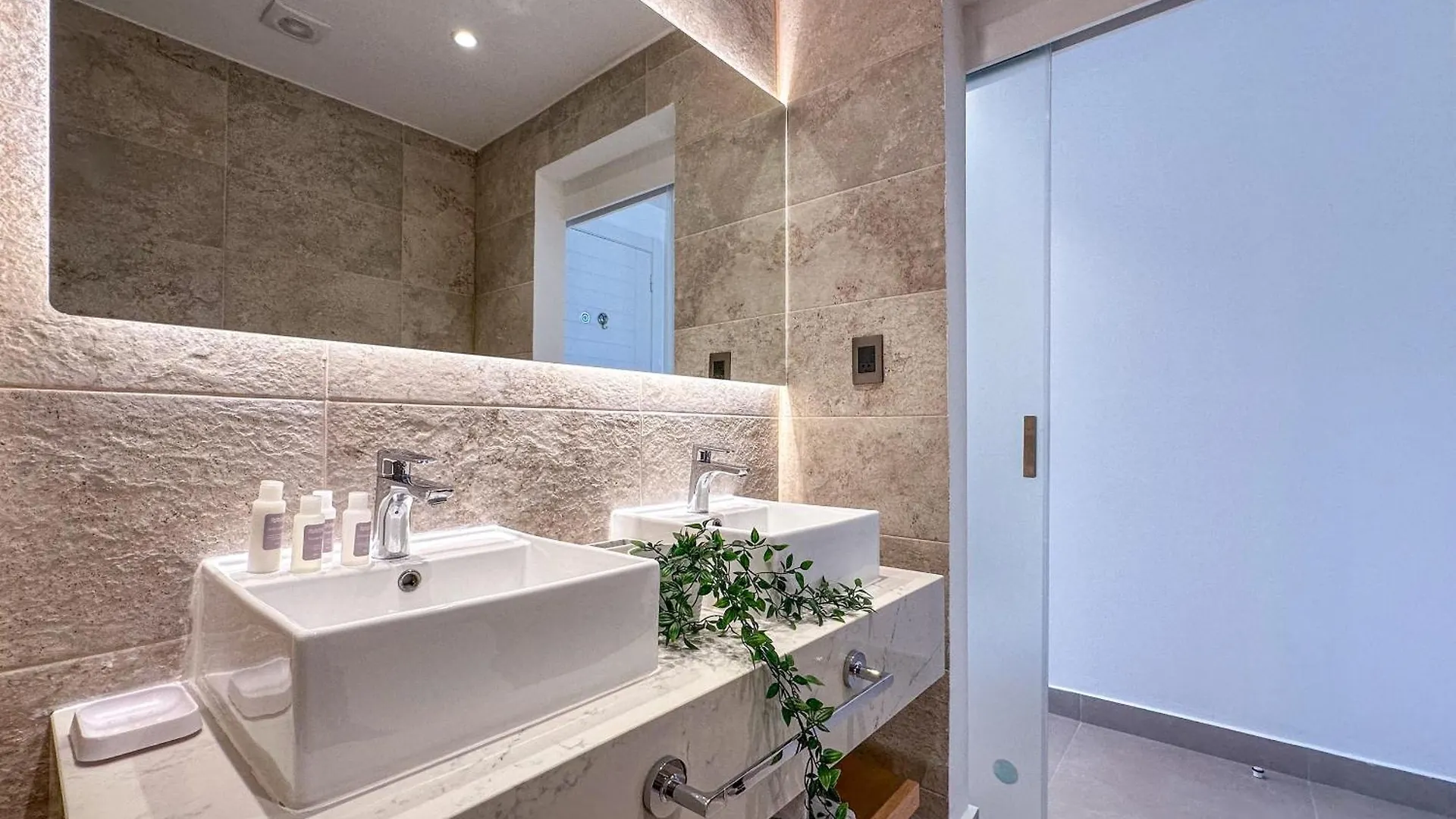 Fantastic New Penthouse W Rooftop Picuzzi Punta Cana Appartement